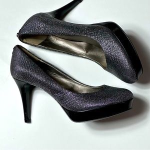 TAHARI | Sophia Silver Metallic High Heel |Size 8